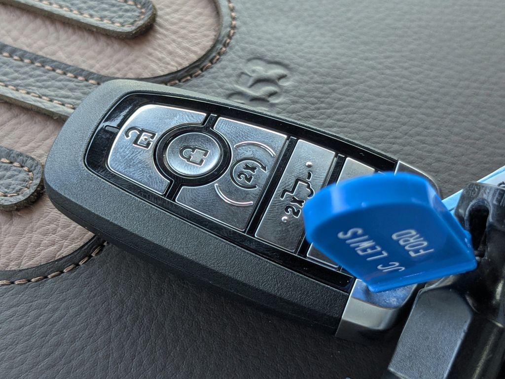 2026 Ford F-350 King Ranch photo 32