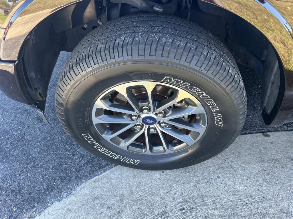 2019 Ford F-150 Lariat photo 13