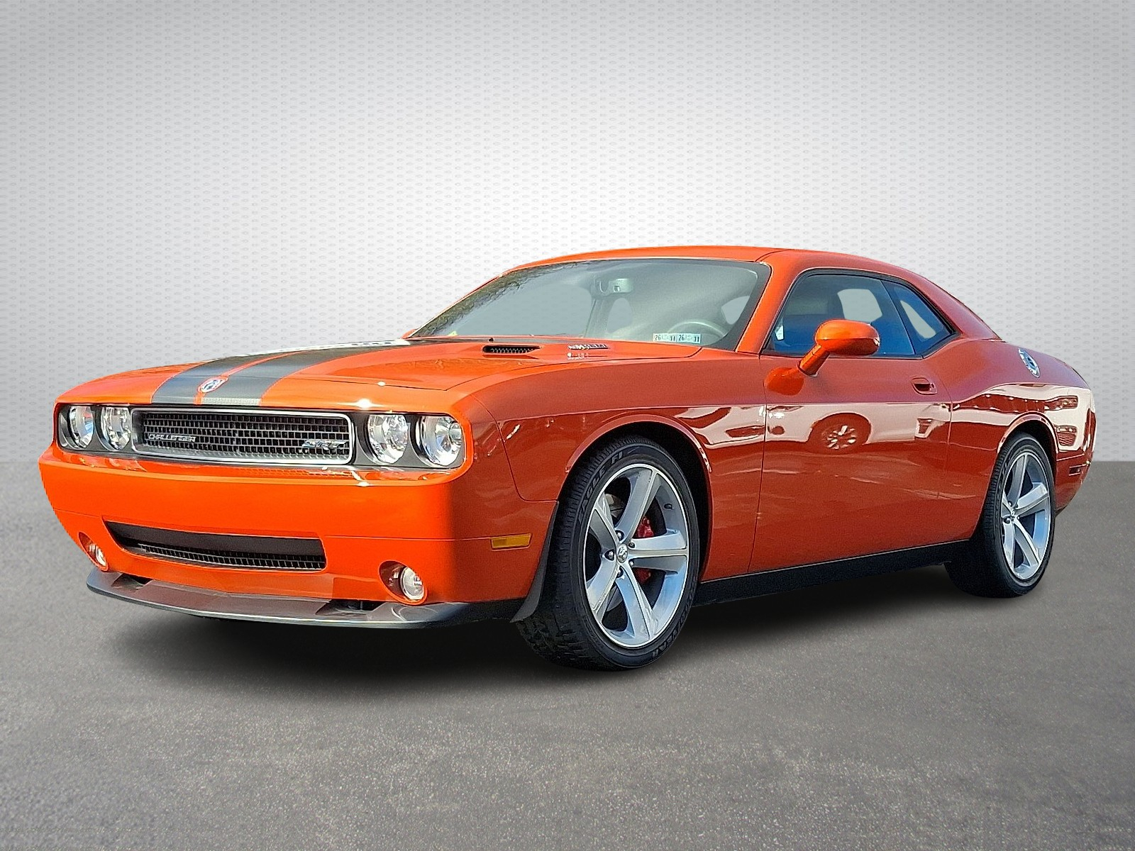 2008 Dodge Challenger SRT8 photo 3