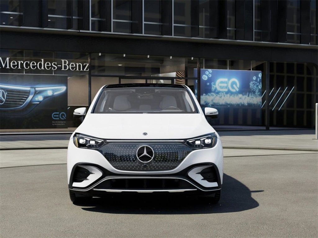 2025 Mercedes Benz EQE SUV 350 4MATIC photo 5