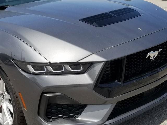 2024 Ford Mustang GT Premium photo 9