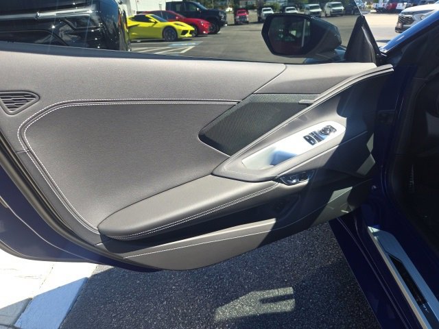 2025 Chevrolet Corvette Stingray 1LT photo 11