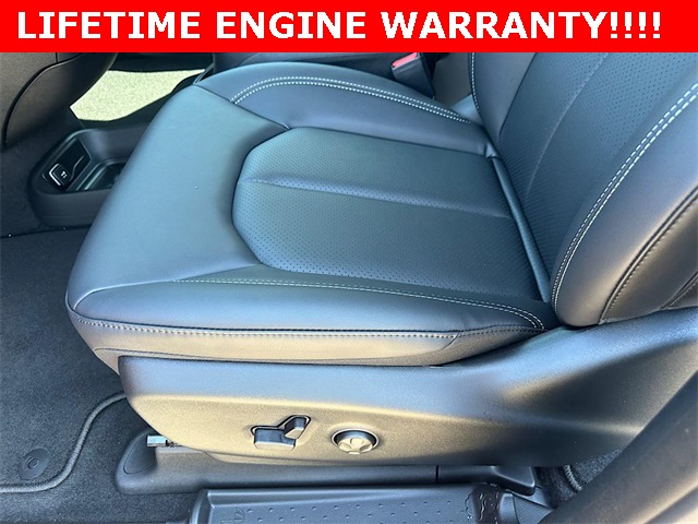 2026 Chrysler Pacifica photo 11