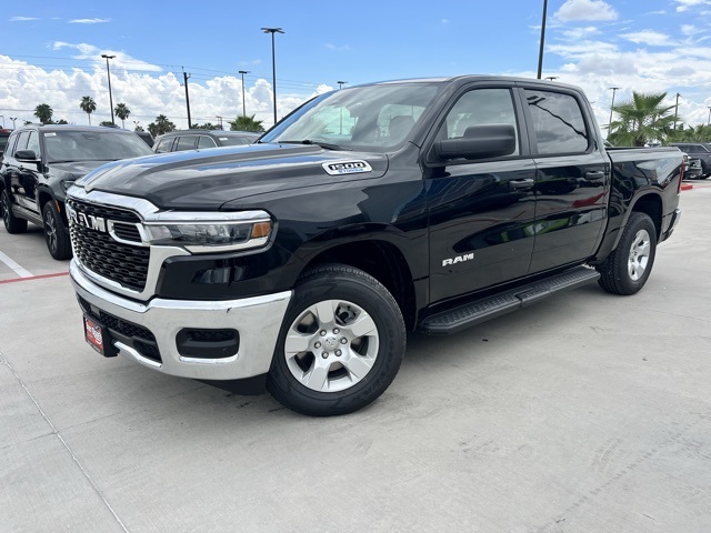 2025 Ram 1500 Tradesman photo 3