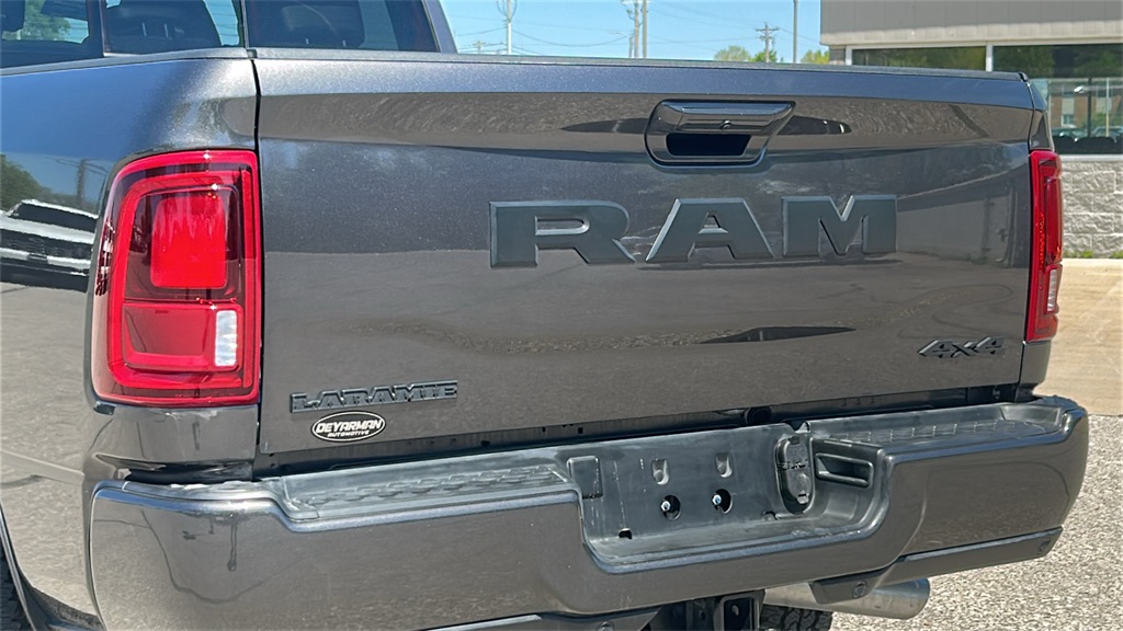 2025 Ram 2500 Laramie photo 5