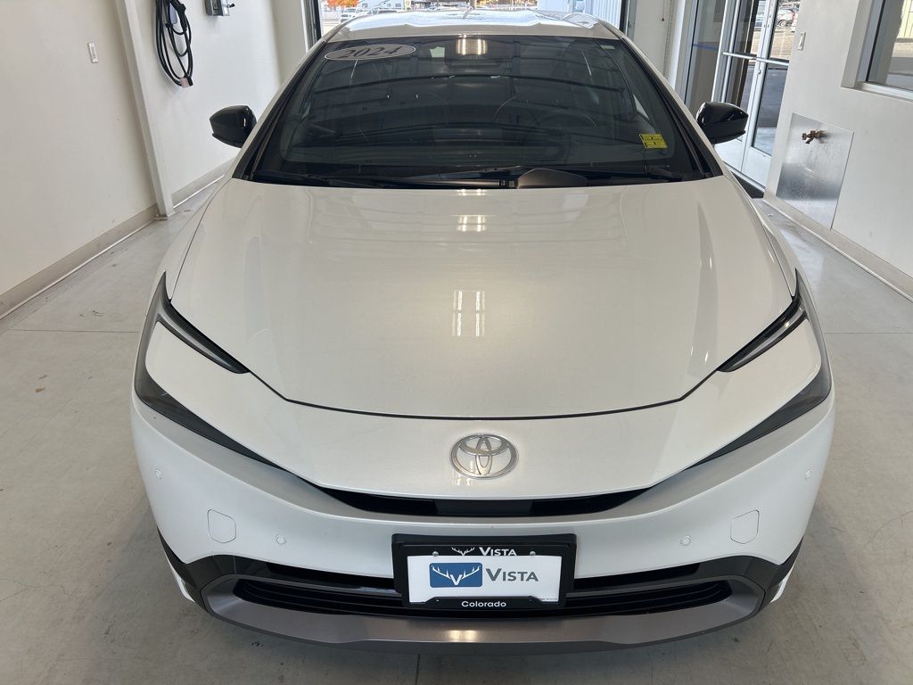 2024 Toyota Prius Limited photo 2