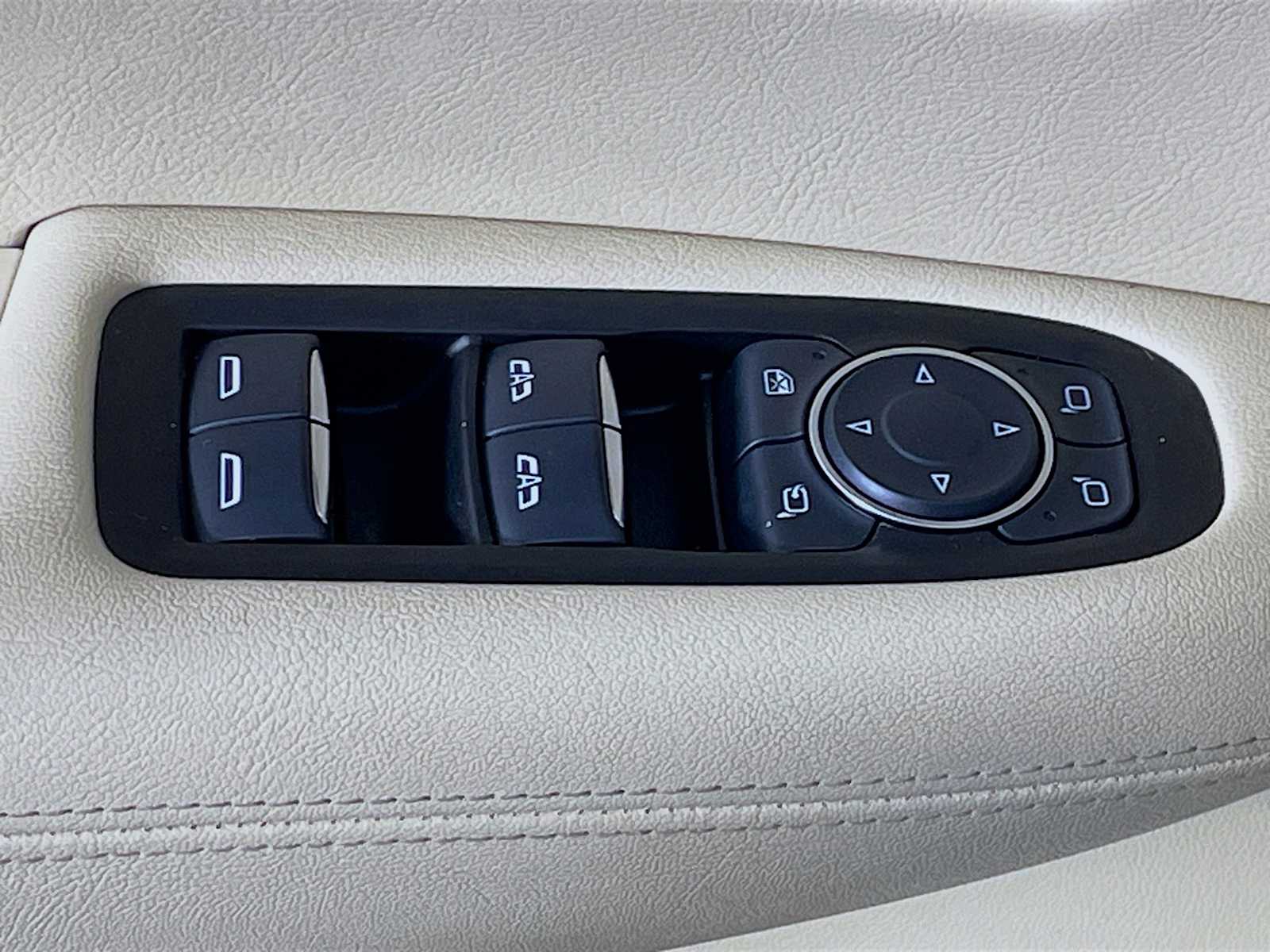 2017 Cadillac XT5 Luxury photo 15