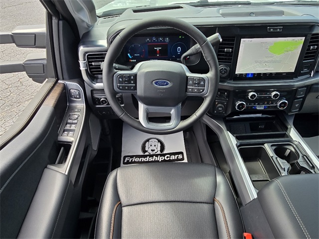 2025 Ford F-250 Lariat photo 3