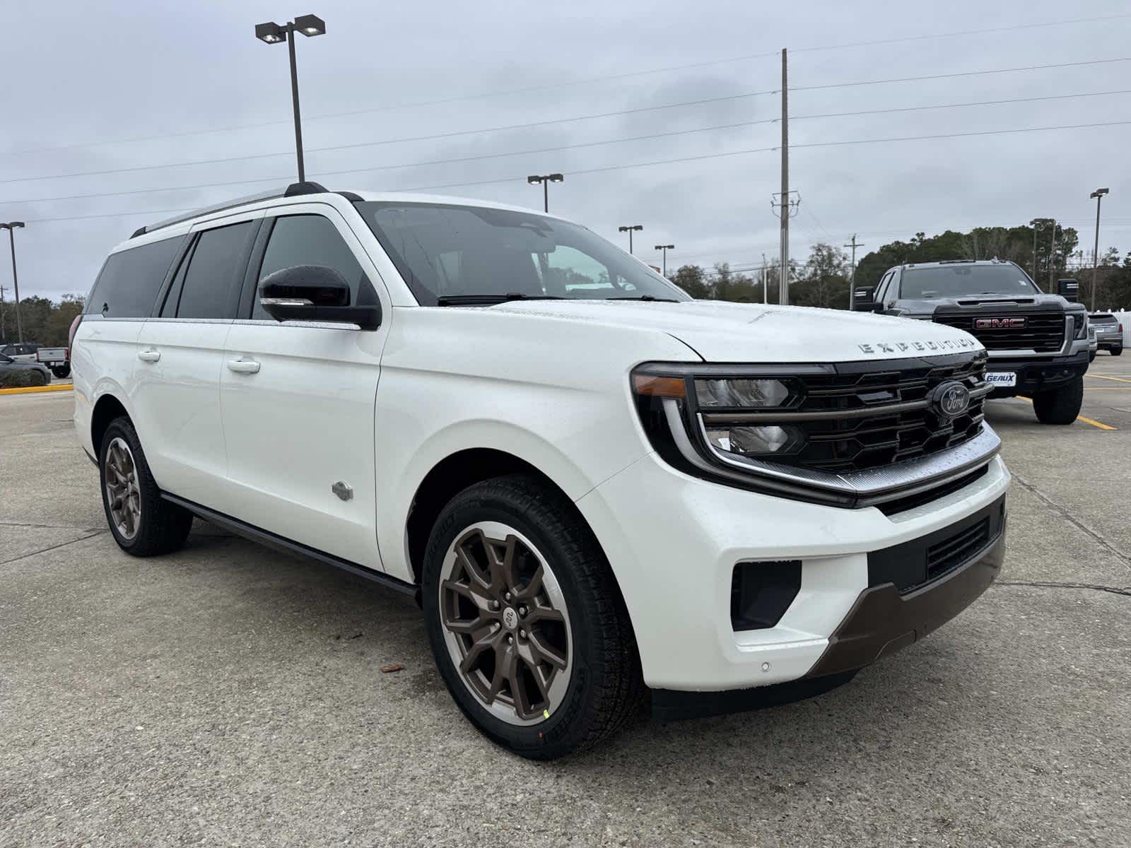 2026 Ford Expedition King Ranch's photo