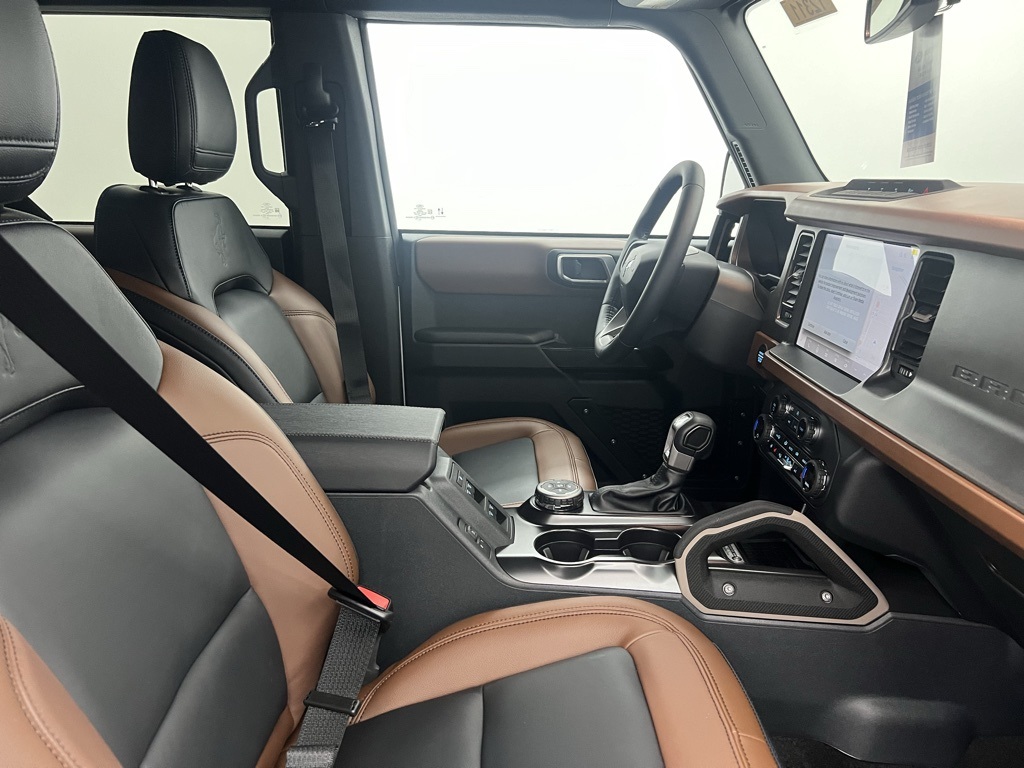 2024 Ford Bronco Outer Banks photo 26