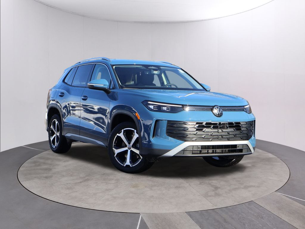 2026 Volkswagen Tiguan SE's photo