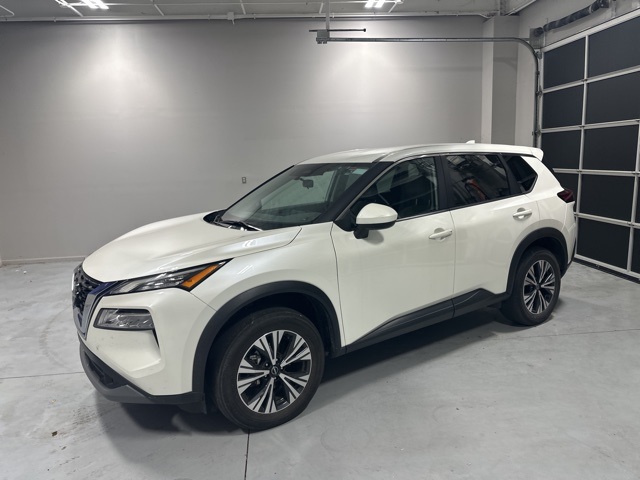 2023 Nissan Rogue SV photo 2