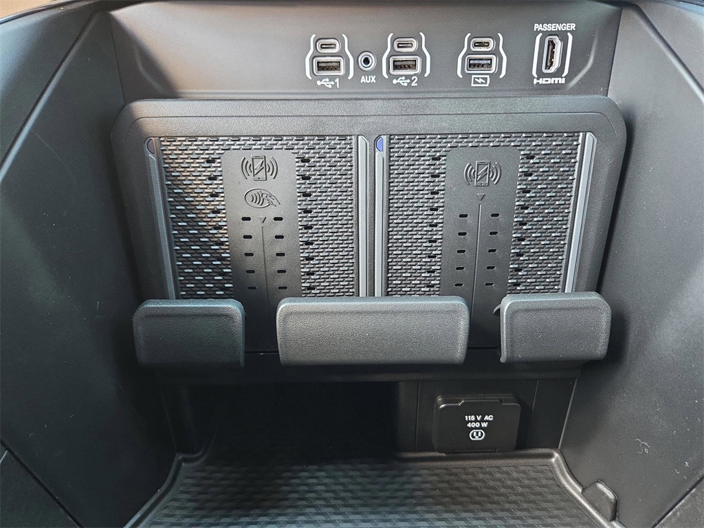 2026 Ram 1500 Laramie photo 8