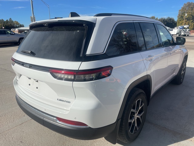 2023 Jeep Grand Cherokee Limited photo 3