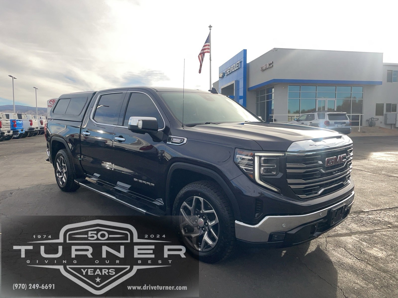 2022 GMC Sierra 1500 SLT's photo