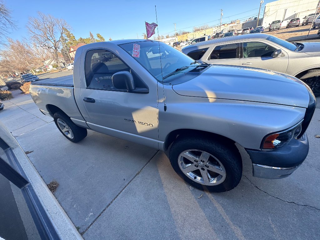 2005 Dodge Ram photo 3