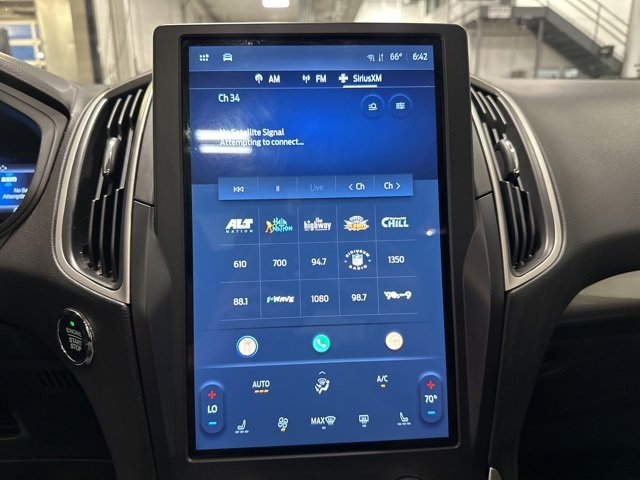 2024 Ford Edge SEL photo 21