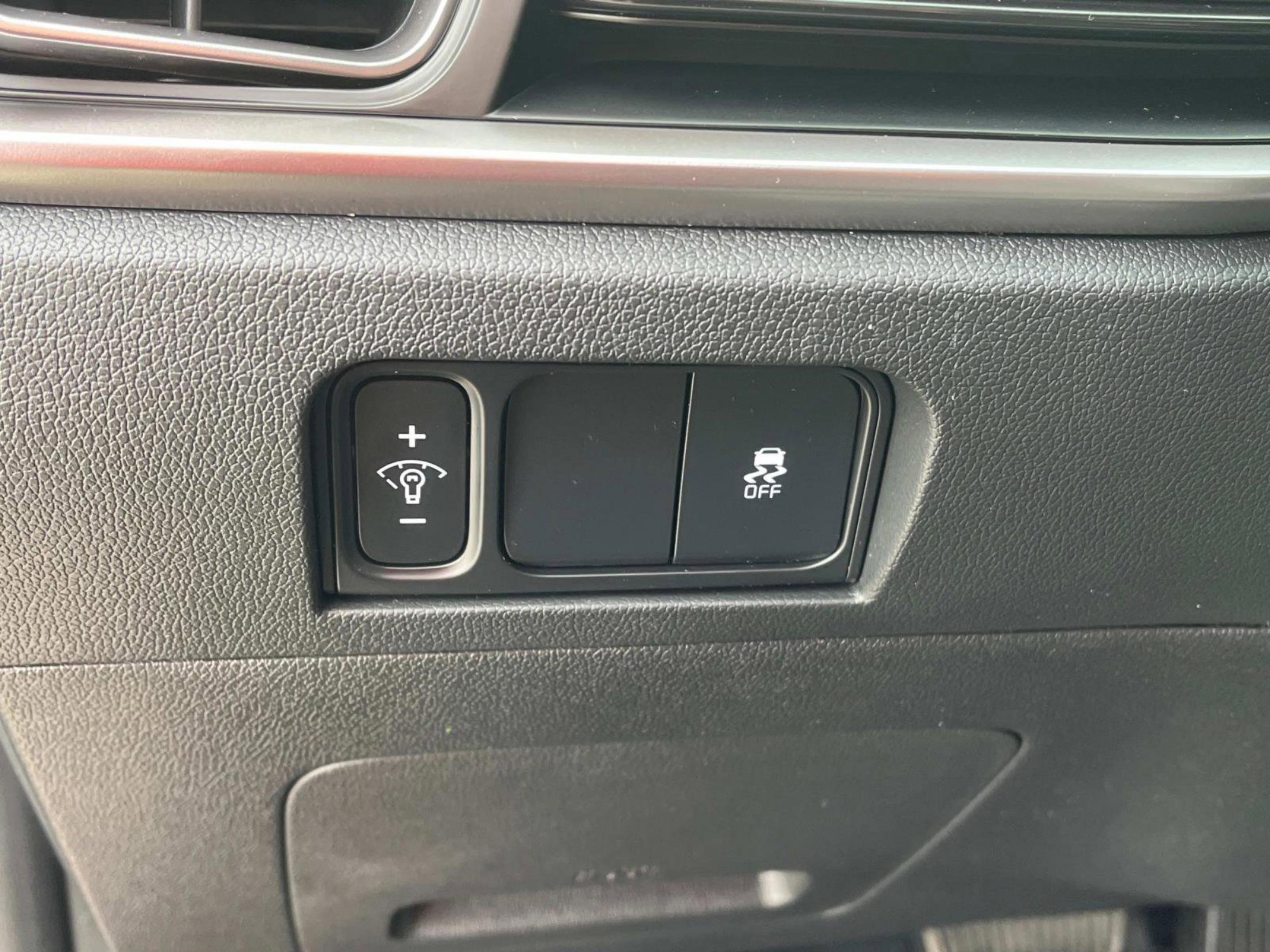2025 Kia Sorento S photo 19