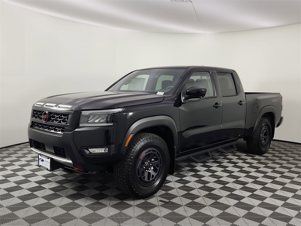 2026 Nissan Frontier PRO-4X's photo