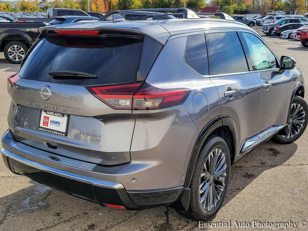 2026 Nissan Rogue Platinum photo 3