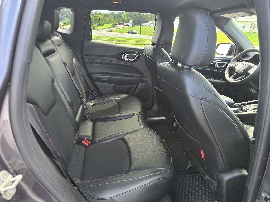 2024 Jeep Compass Trailhawk photo 10