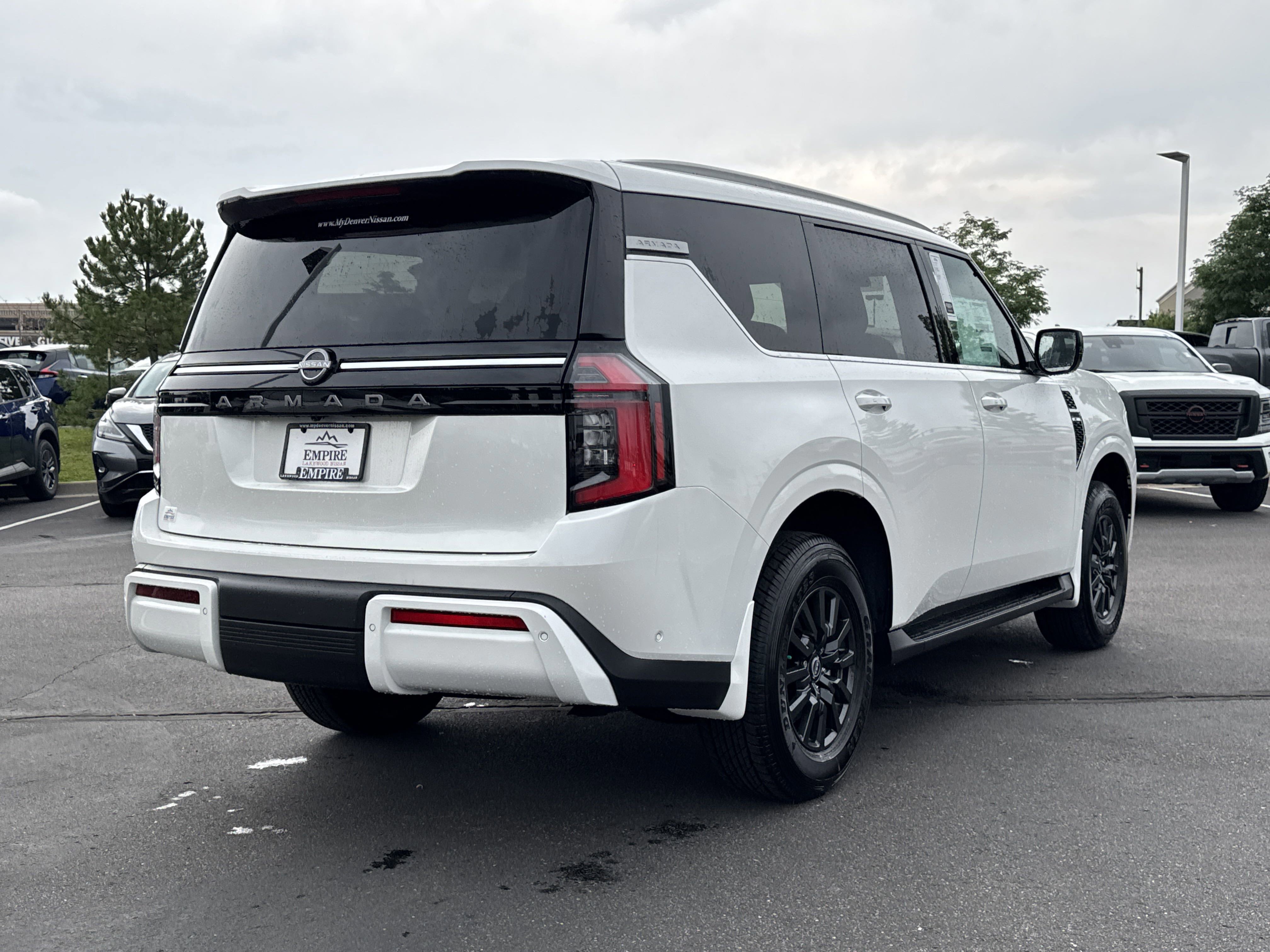 2025 Nissan Armada SV photo 3