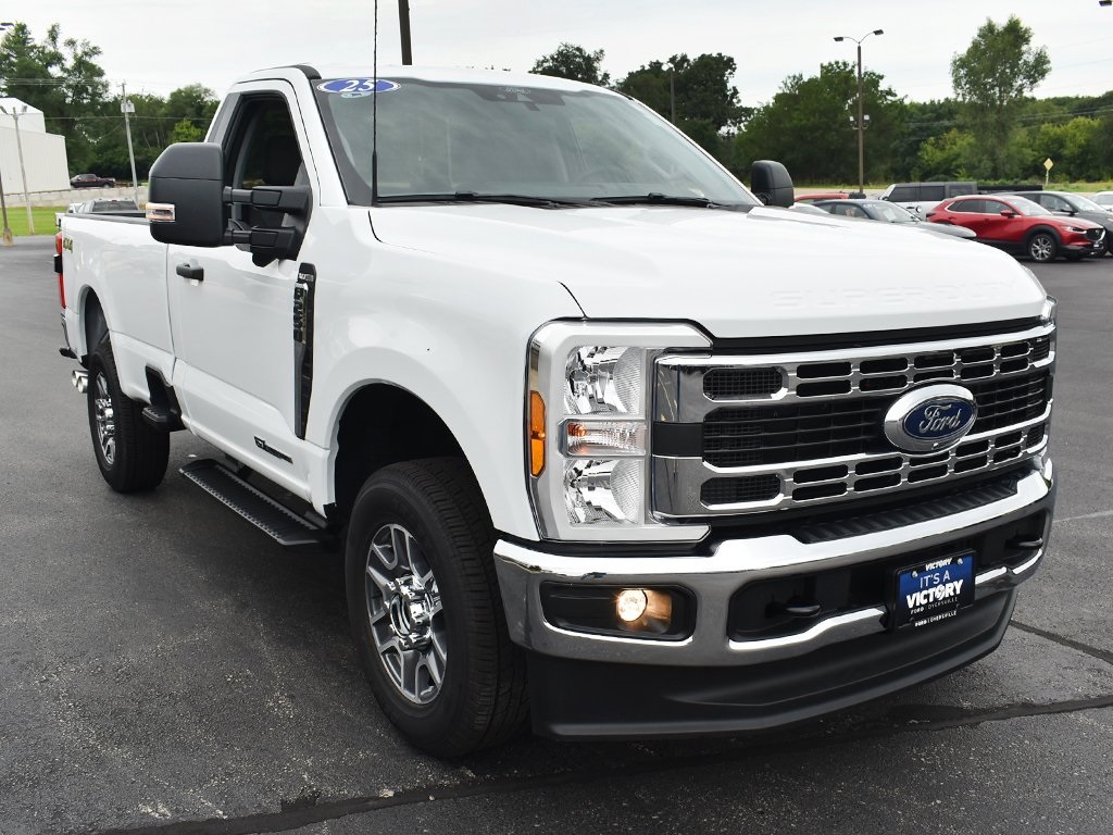 2025 Ford F-250 XLT photo 9