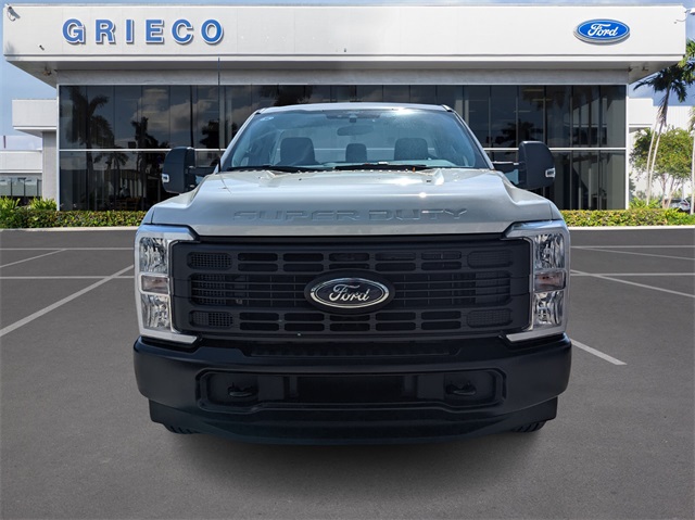 2025 Ford F-250 XL photo 3