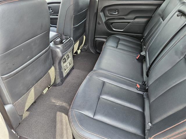2024 Nissan Titan PRO-4X photo 18