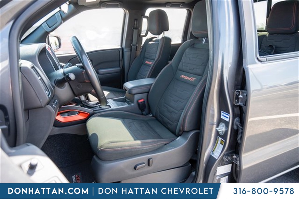 2023 Nissan Frontier PRO-4X photo 3
