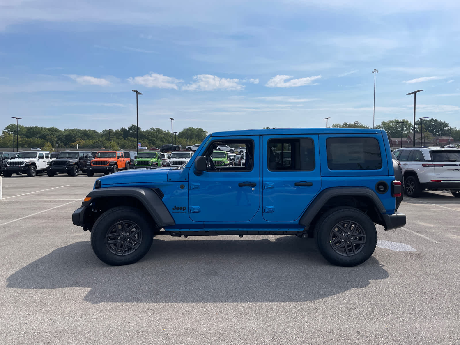 2025 Jeep Wrangler Sport S photo 5