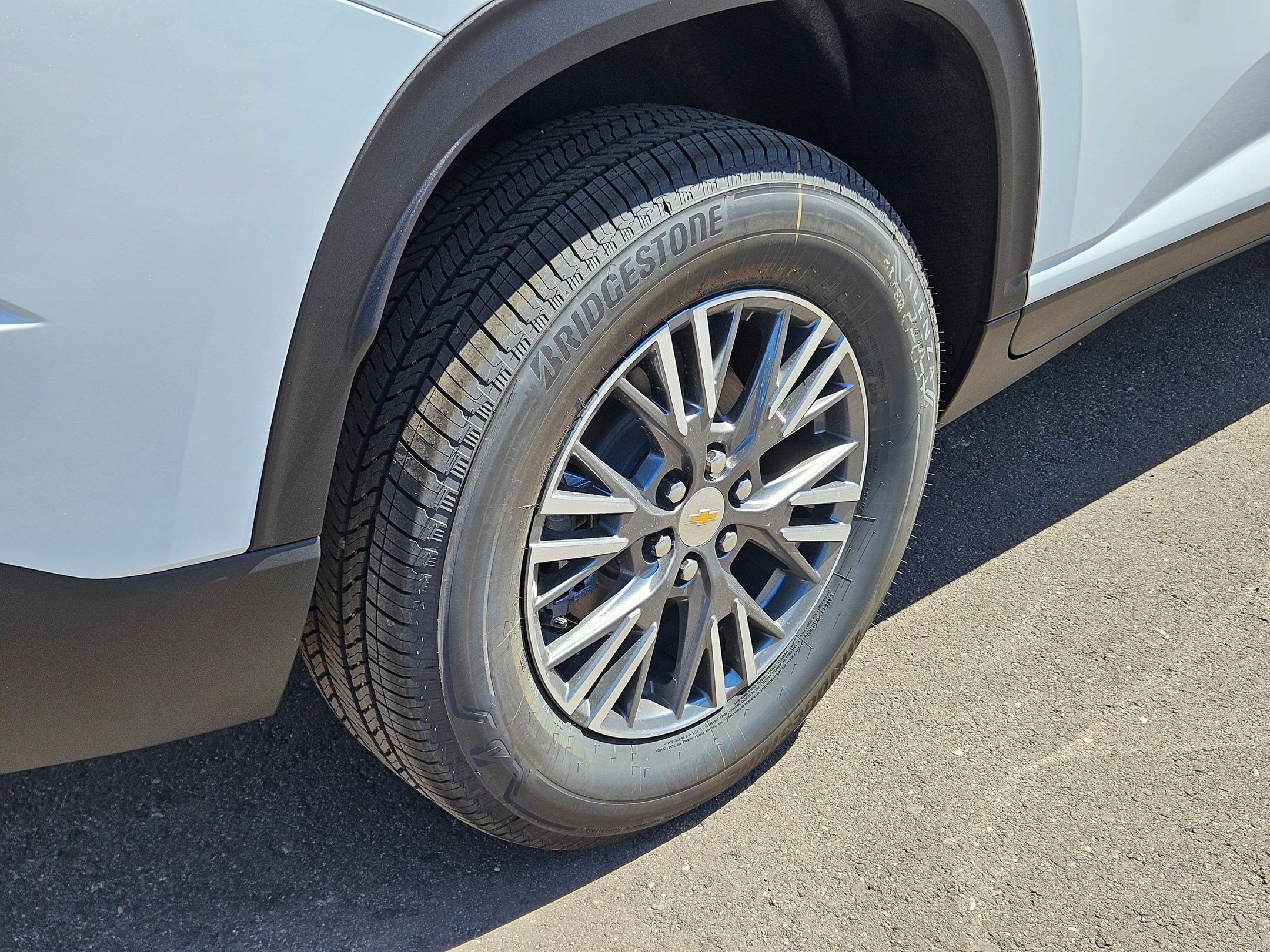 2026 Chevrolet Traverse photo 11