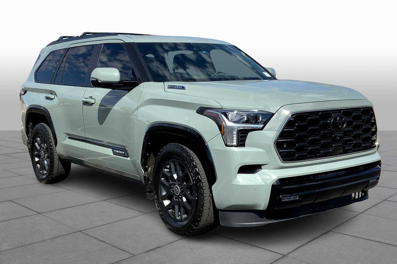 2024 Toyota Sequoia Platinum photo 2