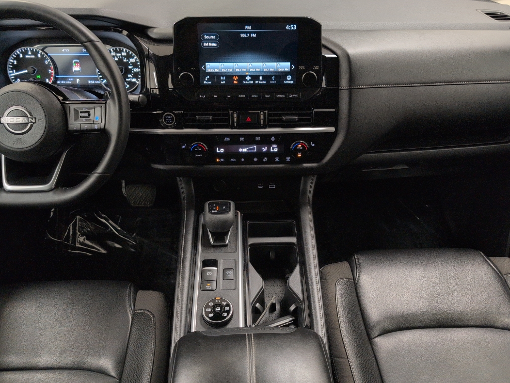 2023 Nissan Pathfinder SL photo 12