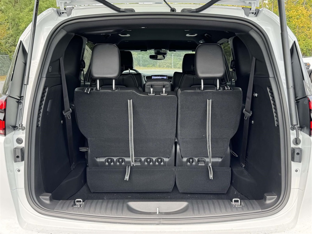 2026 Chrysler Pacifica photo 28