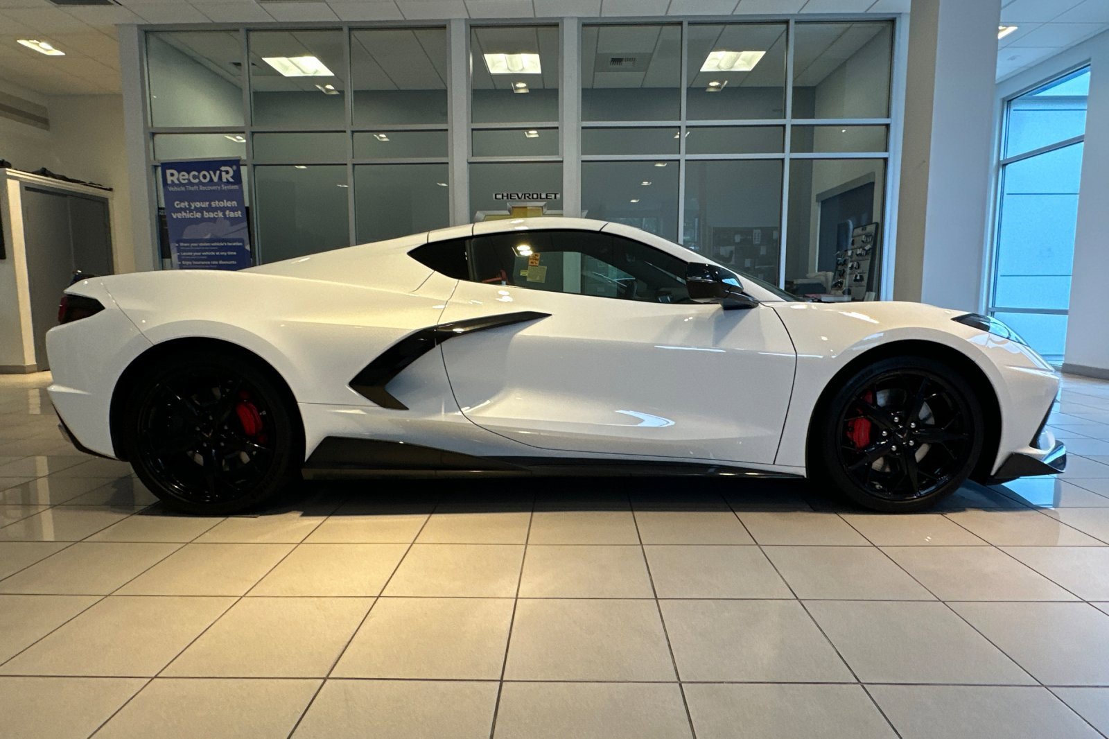 2022 Chevrolet Corvette Stingray 2LT photo 3