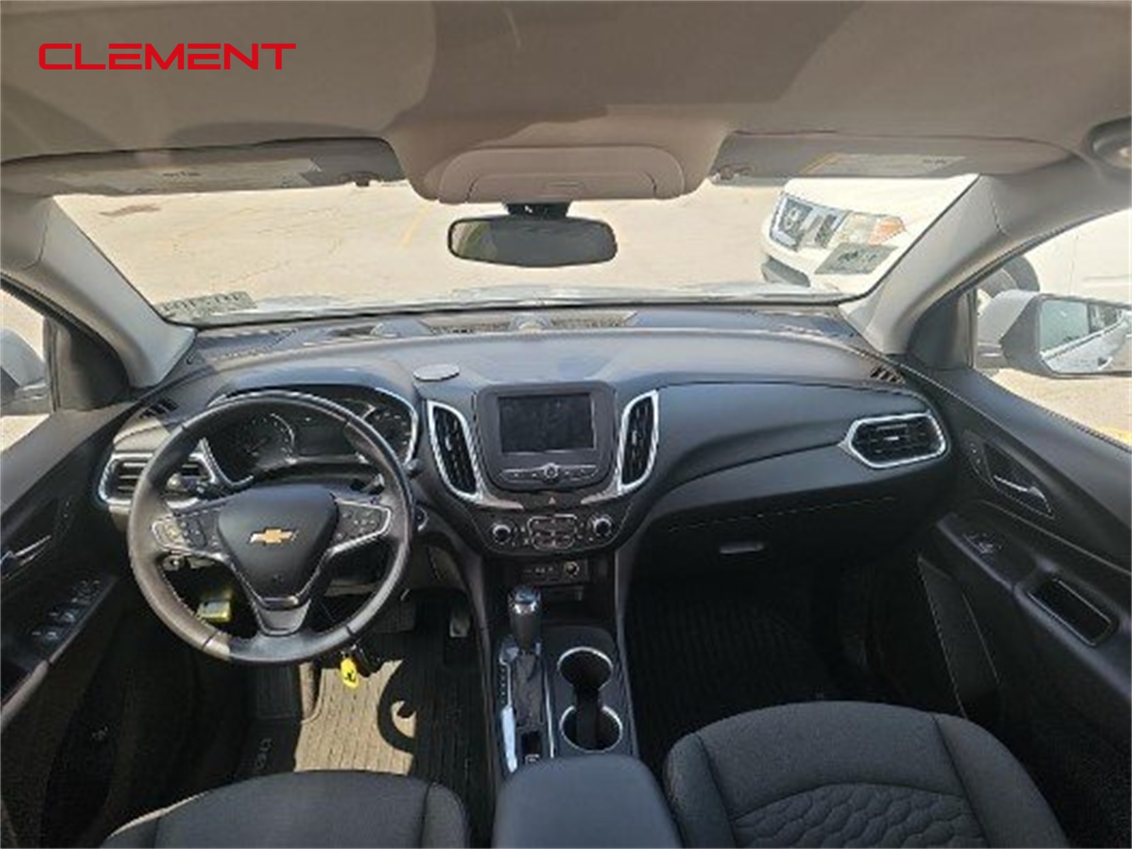 2020 Chevrolet Equinox LT photo 3