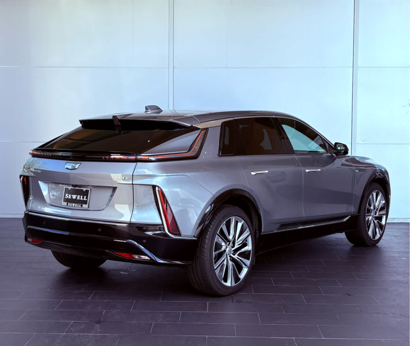 2024 Cadillac Lyriq Luxury photo 4