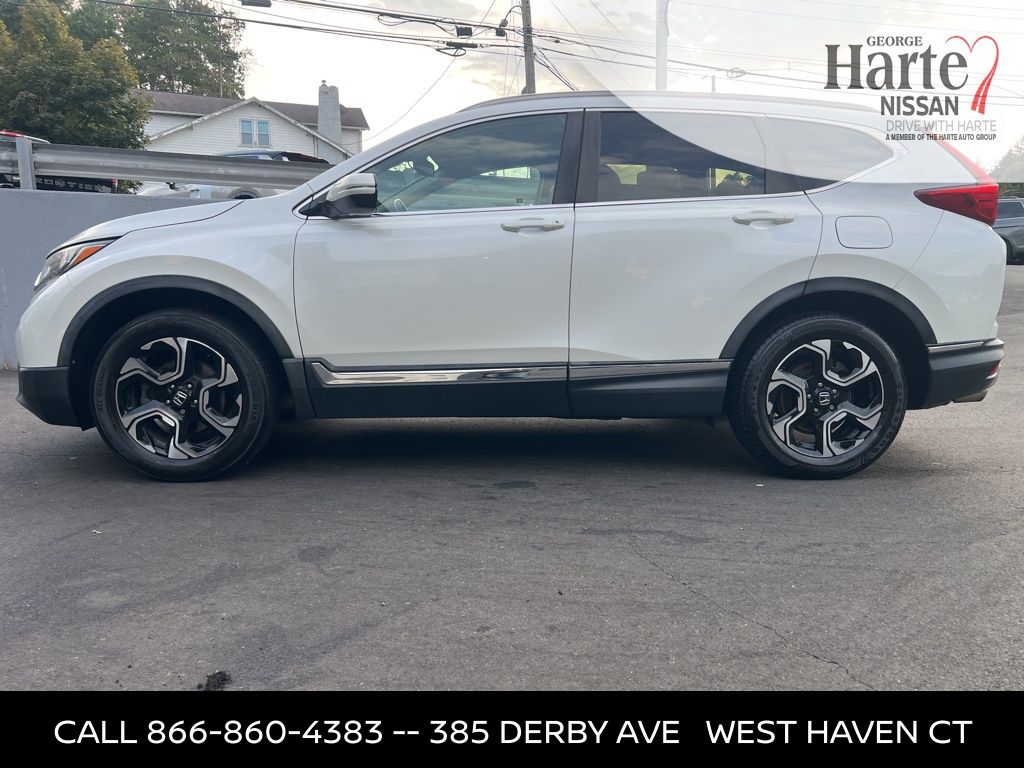 2017 Honda CR-V Touring photo 4