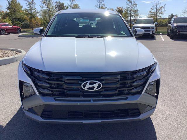 2026 Hyundai Tucson SE photo 2