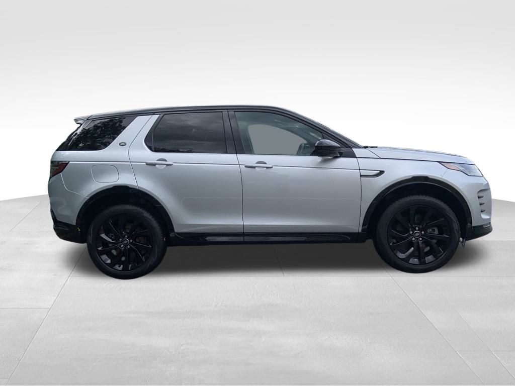 2025 Land Rover Discovery Sport SE photo 4