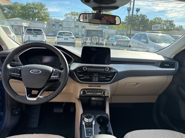 2022 Ford Escape SE photo 28