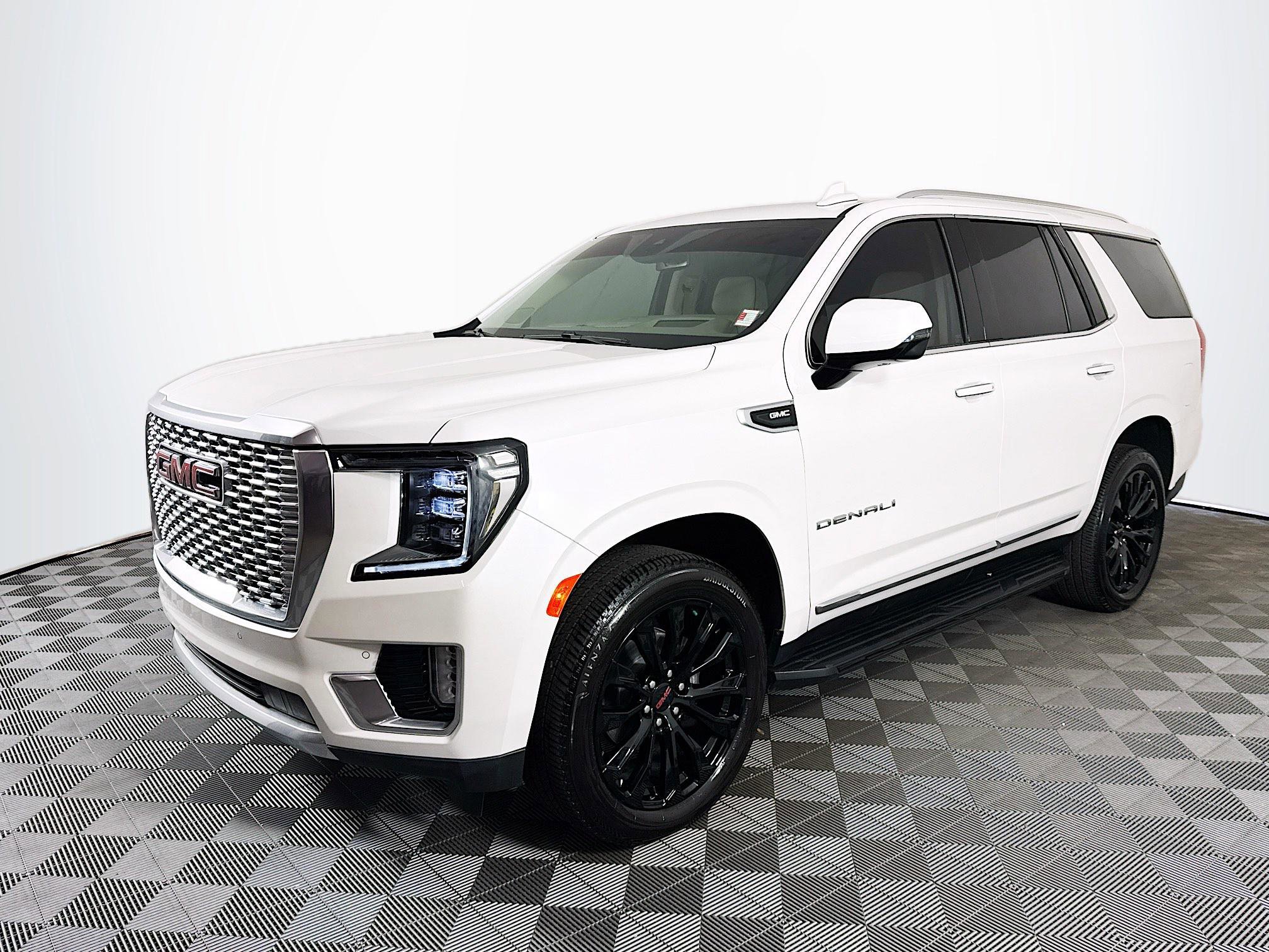 2024 GMC Yukon Denali's photo