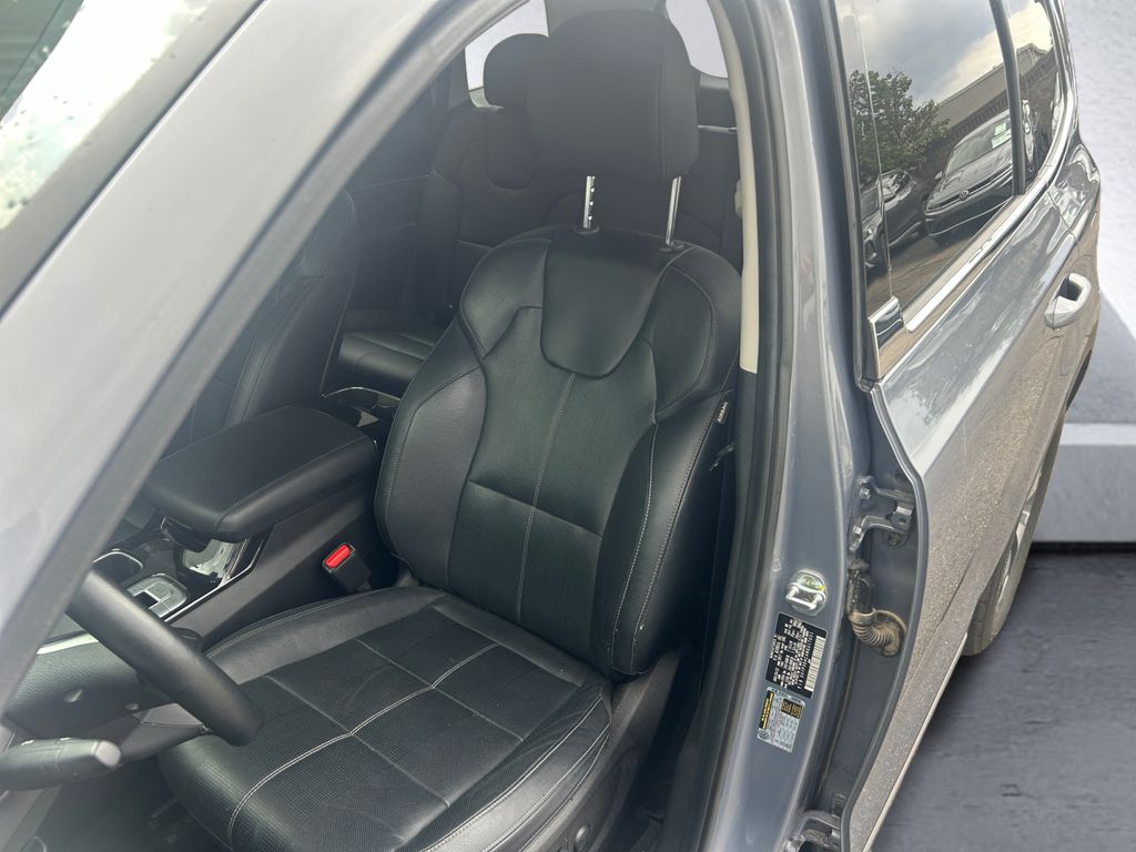 2022 Kia Telluride EX photo 6
