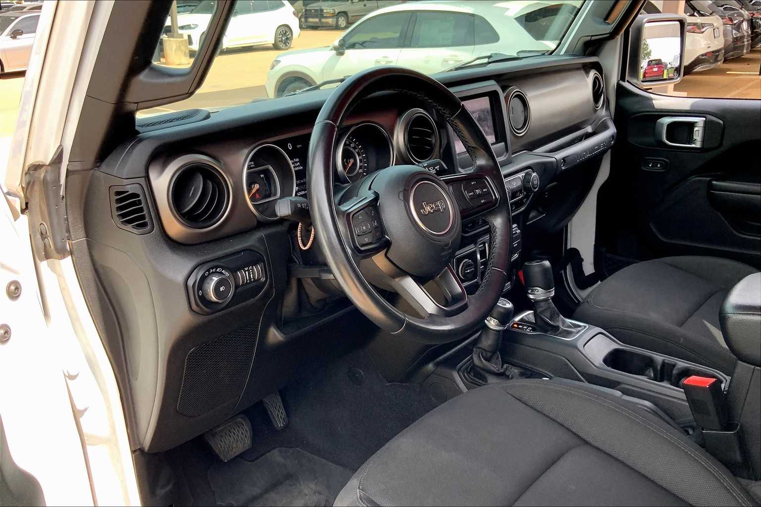 2020 Jeep Wrangler Unlimited Willys photo 9