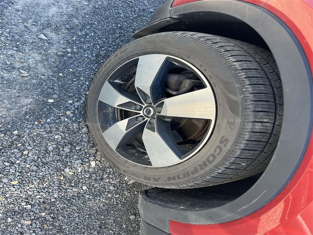 2019 Volvo XC40 Momentum photo 20
