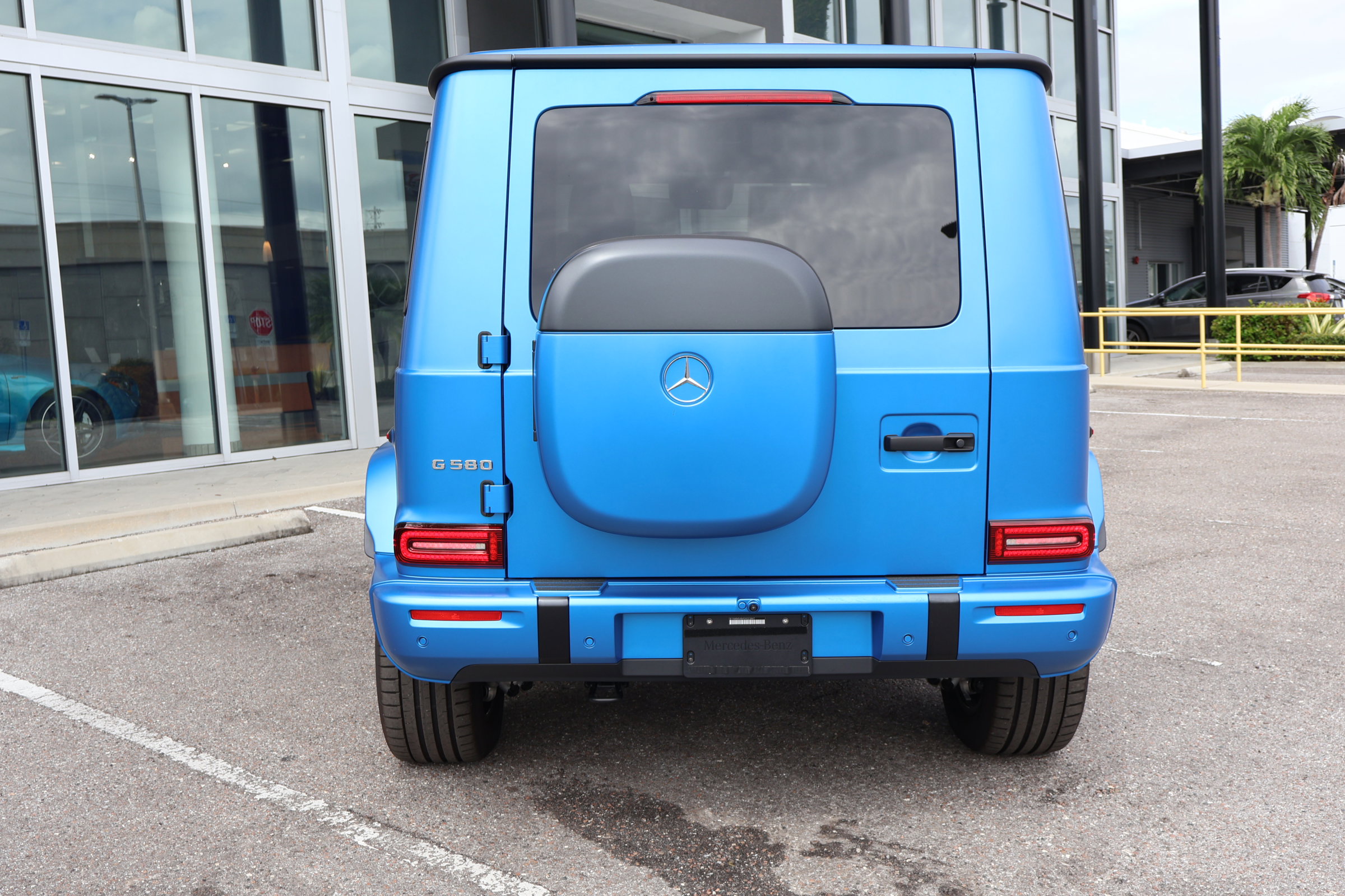 2025 Mercedes Benz G photo 4