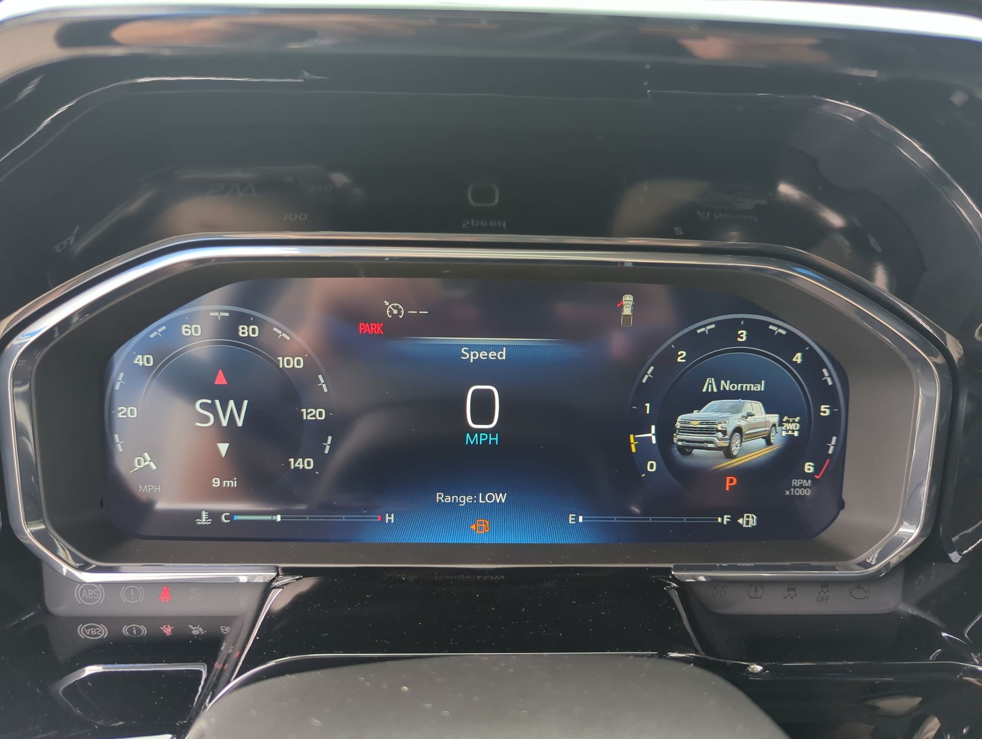 2026 Chevrolet Silverado 1500 RST photo 3