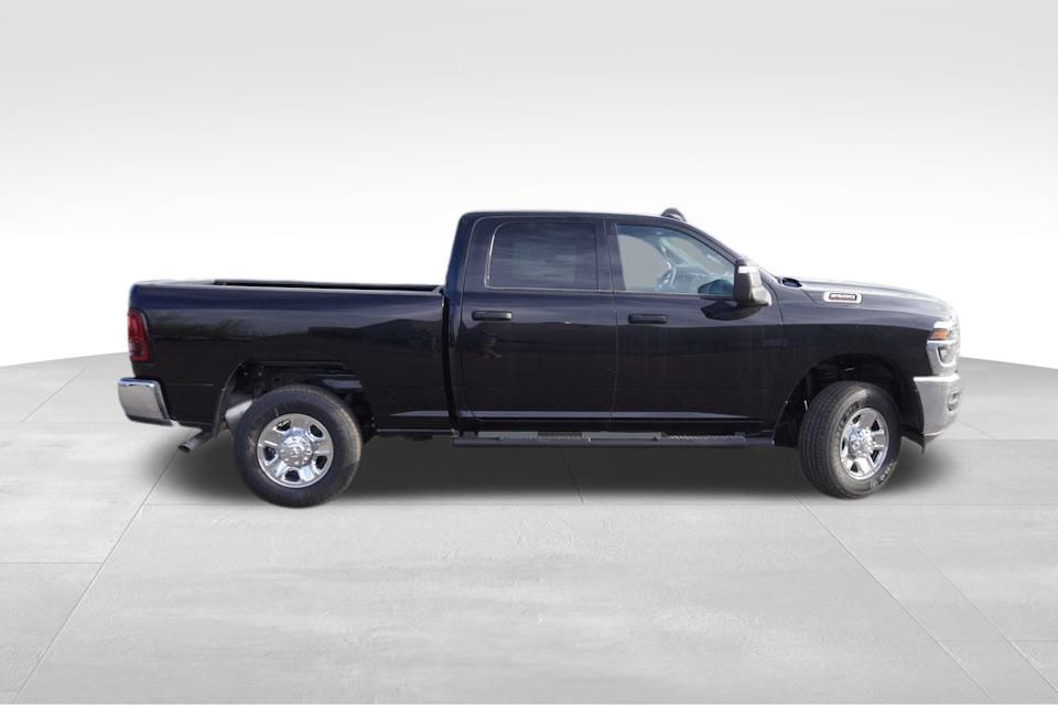 2025 Ram 2500 Tradesman photo 2