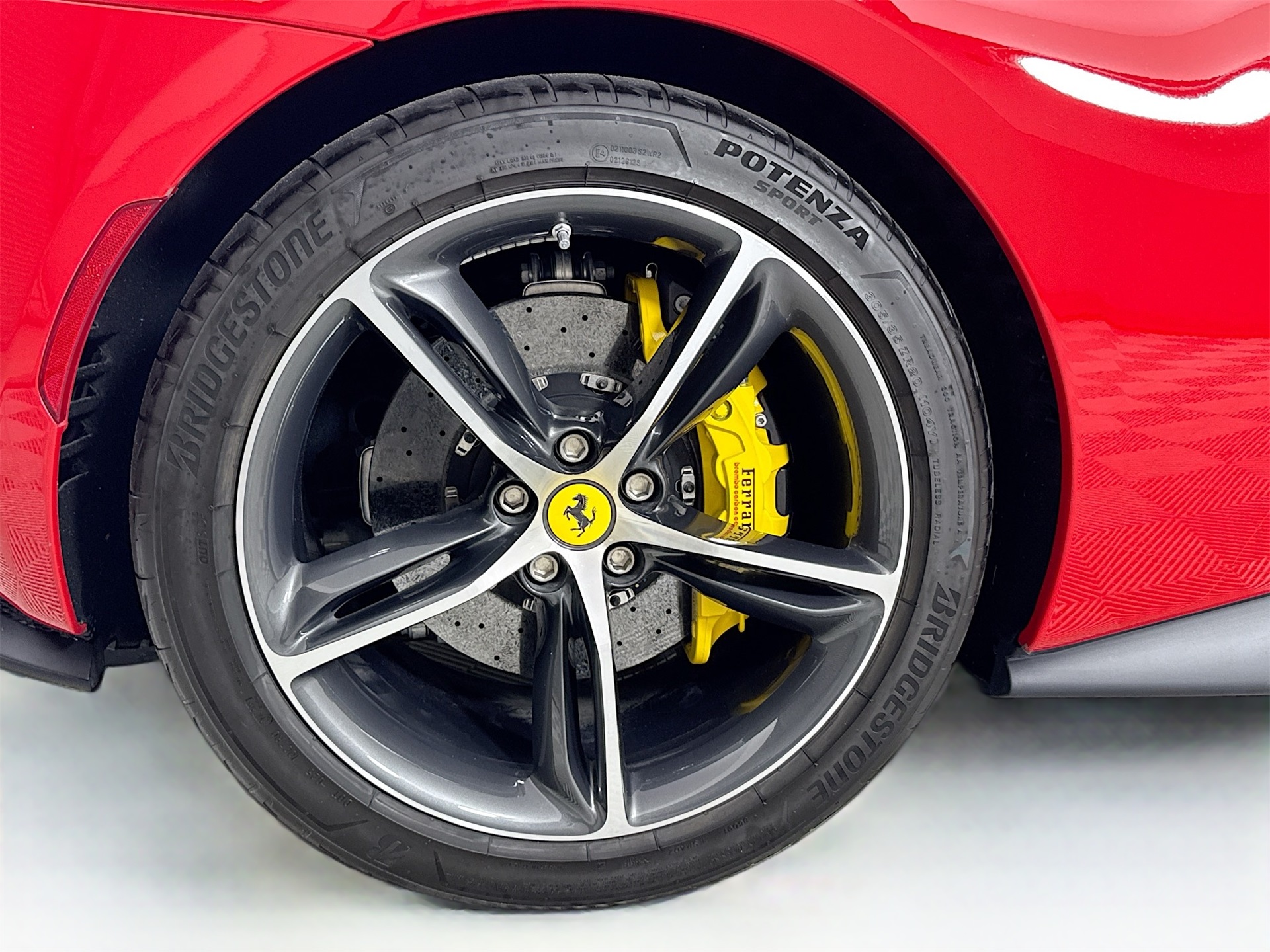 2023 Ferrari 296 GTB photo 21